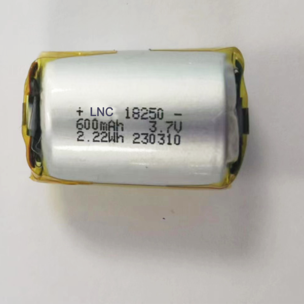 18250 3.7V 600mAh 2.22Wh Cylindrical LiPo Battery