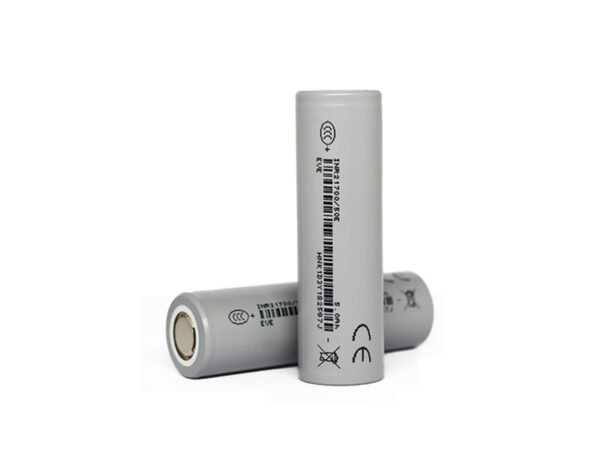 21700 5Ah 15A rechargeable lithium-ion cell side and terminals