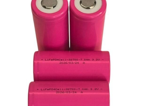 32700 7Ah high capacity cylindrical LiFePO4 battery cell structure detail view